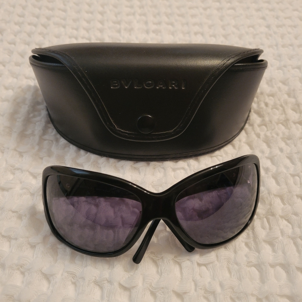 Bvlgari Black Sunglasses with Case - Picture 1 of 11